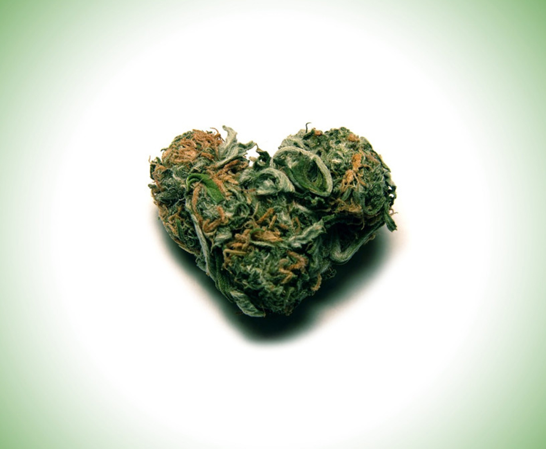 Romantic Reefer: Cannabis Heightens Intimacy, Study Says