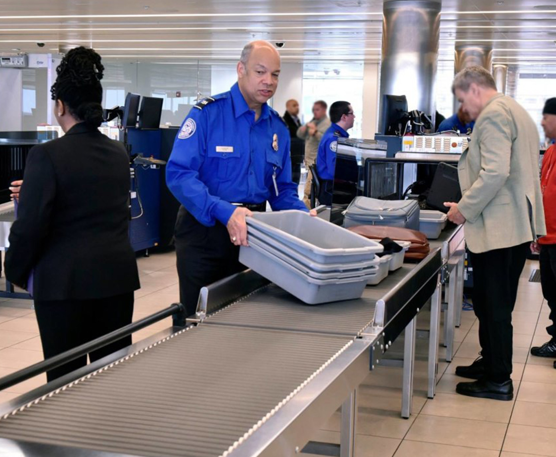Customs Officers Report “Skyrocketing” CBD Arrests at Dallas Airport