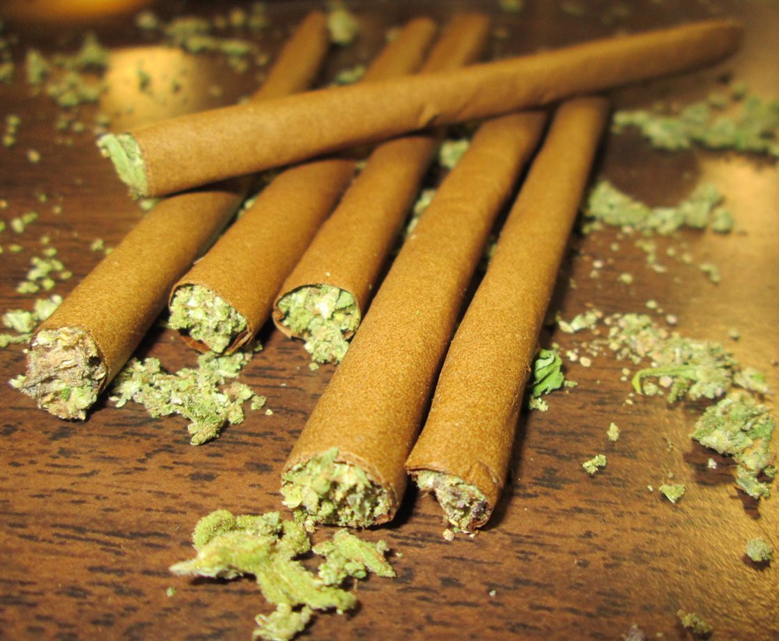What Are the Best Blunt Wraps for Serious Weed Smokers?