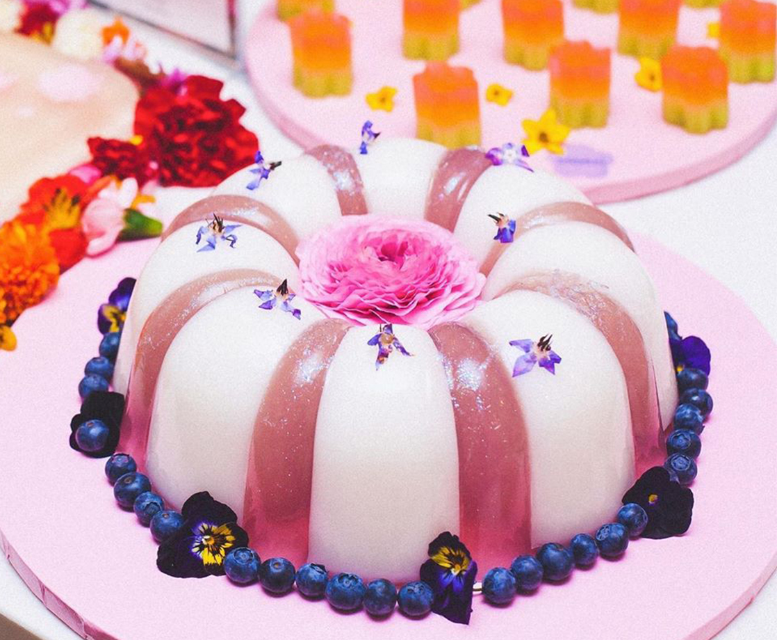 A Stoner’s Guide to Trippy, Jiggly Jelly Cake Art
