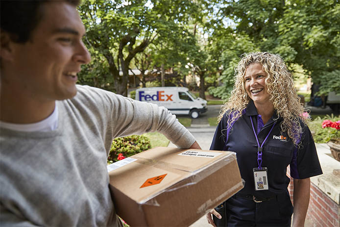 FedEx Allows Cops to Dress Up As Delivery Drivers and Arrest People for Drugs