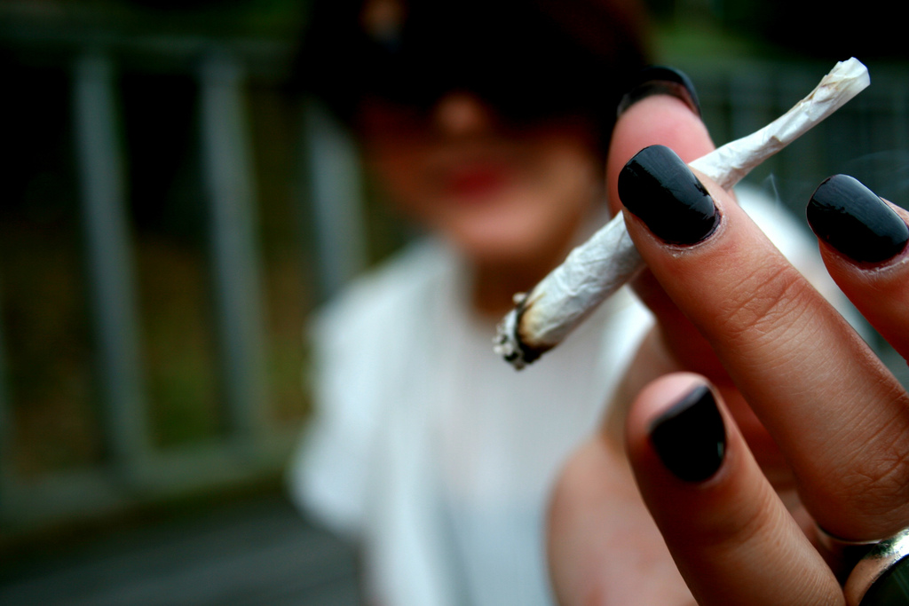 Americans Think It Would Be Cooler If More People Smoked Weed Instead of Drank Booze