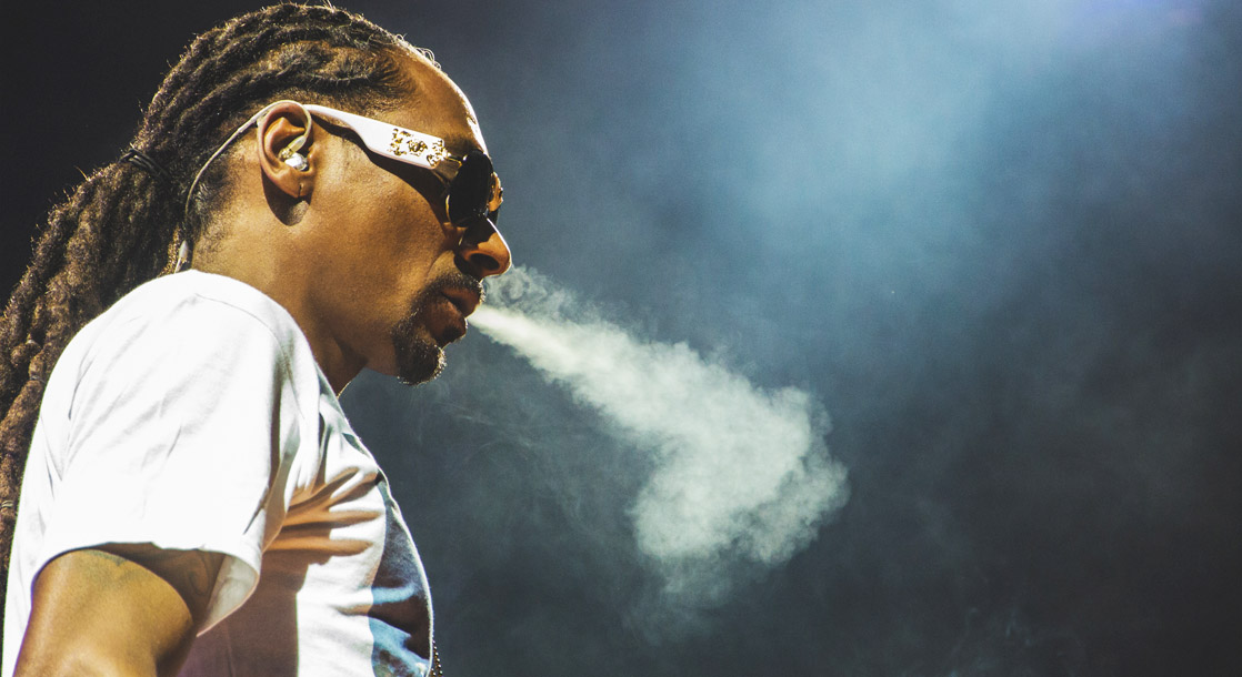 Snoop Dogg Says He Once Snuck a Blunt Into the White House and Got Lit in the John
