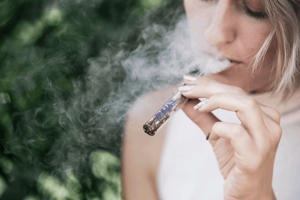 Vaping Unregulated THC-O Carts Could Potentially Cause Lung Injury, Researchers Warn