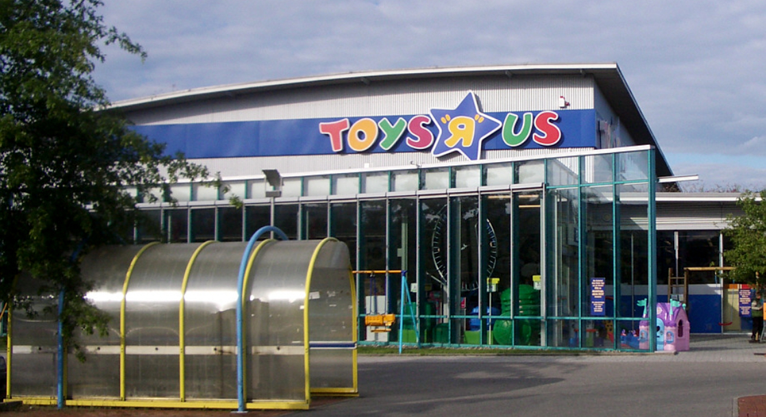 Toys R Us Is Suing an Illegal NYC Pot Shop For Ripping Off Its Logo