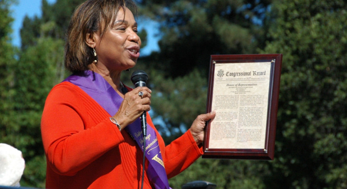Rep. Barbara Lee Introduces Bill to Promote Social Justice in Cannabis Industry