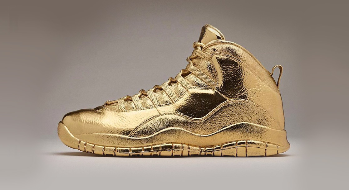 Drake Shows Off His 24K Solid Gold Air Jordan 10s