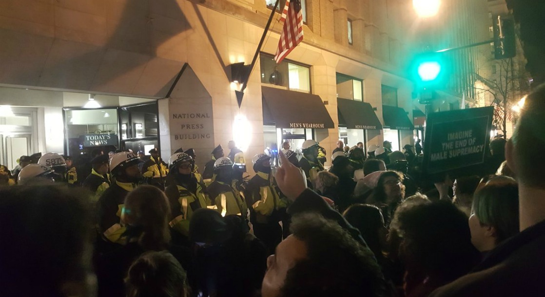 Protestors Pepper Sprayed Outside of “DeploraBall” Inauguration Party