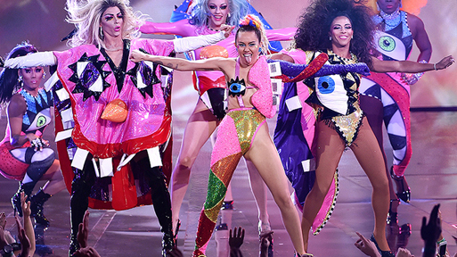 5 of the Craziest Moments from the 2015 VMAs