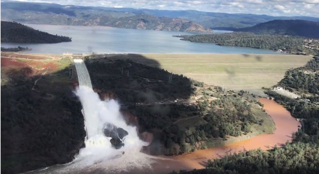 Oroville Dam Overflow Sparks Massive Evacuation in Northern California