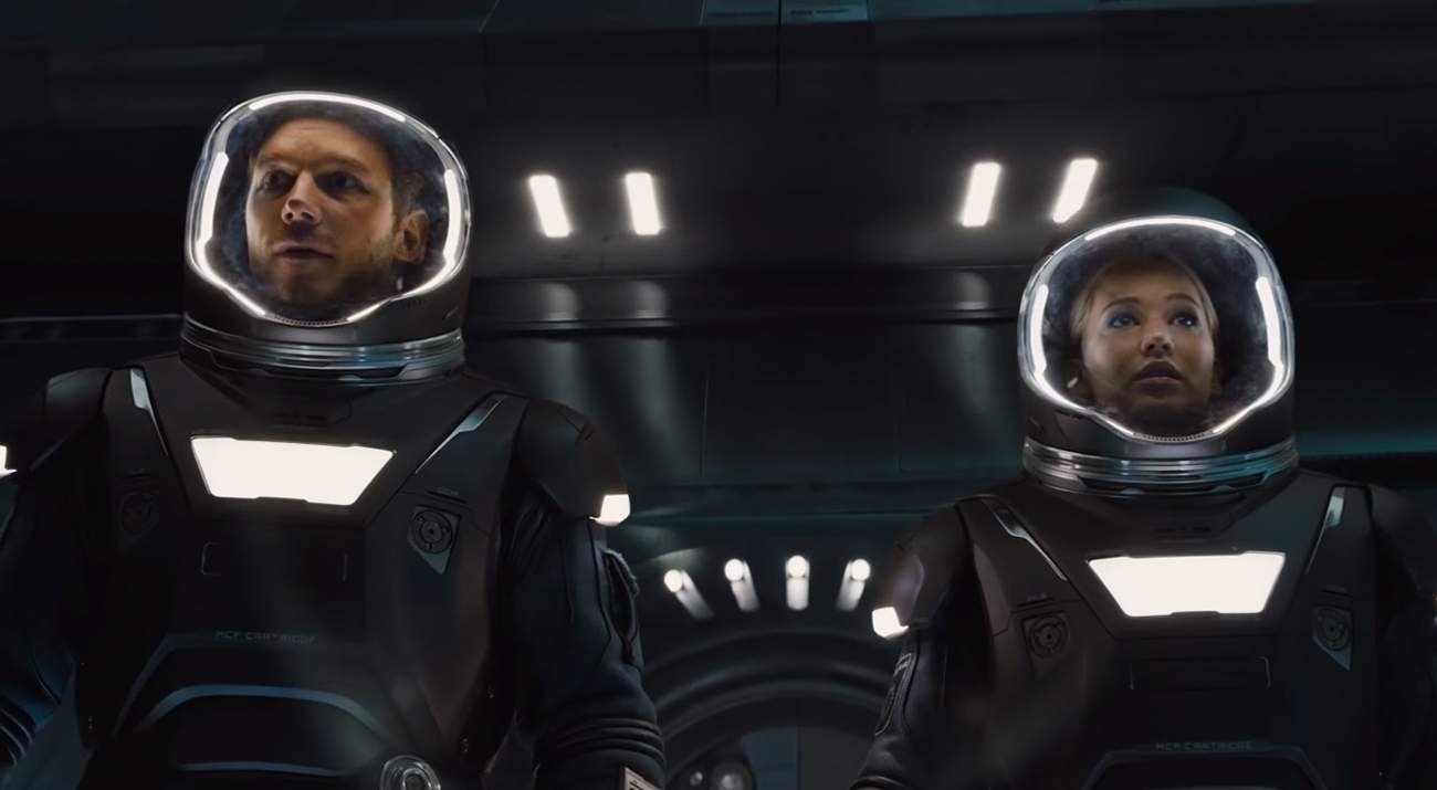Jennifer Lawrence And Chris Pratt Drift Through Space In “Passengers”