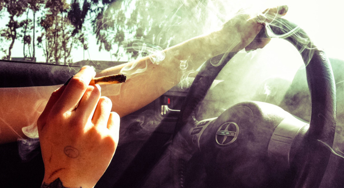 California Senate Approves Bill to Prohibit Smoking Weed in Cars