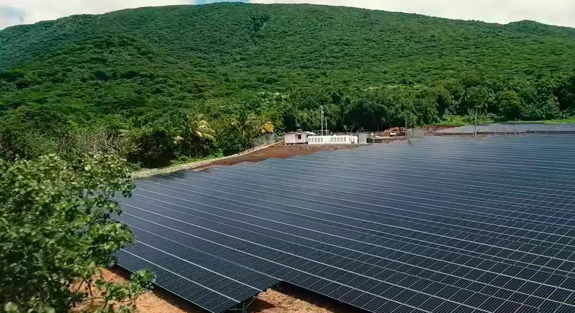 Tesla Powers Entire Island of T’au Through Solar Power