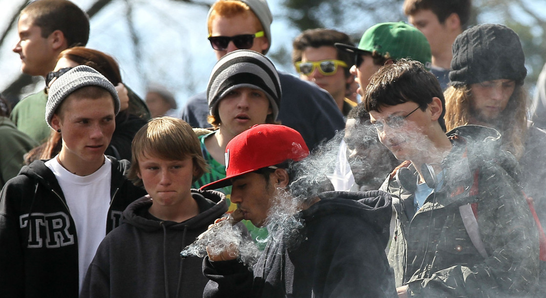 Study Says Teens Now Prefer Pot Over Tobacco