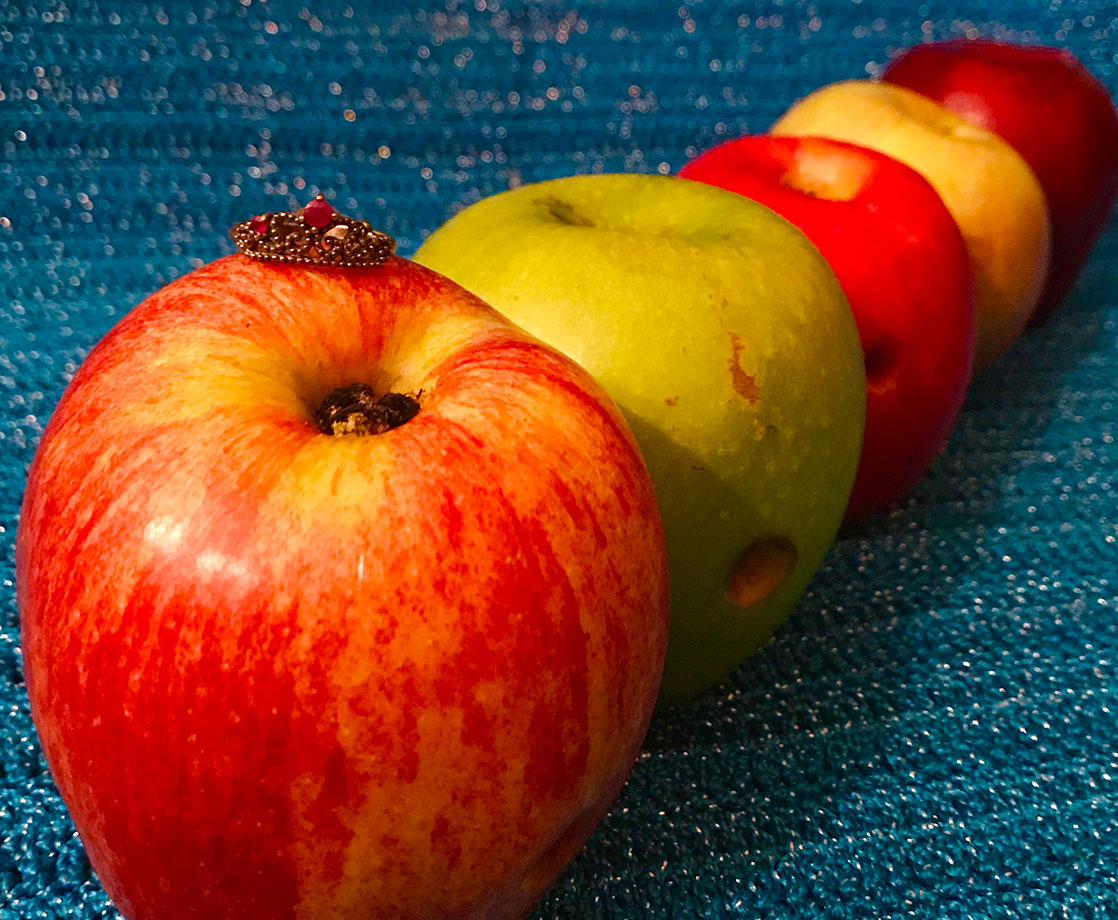The Top Five Best Apples to Smoke Weed Out Of