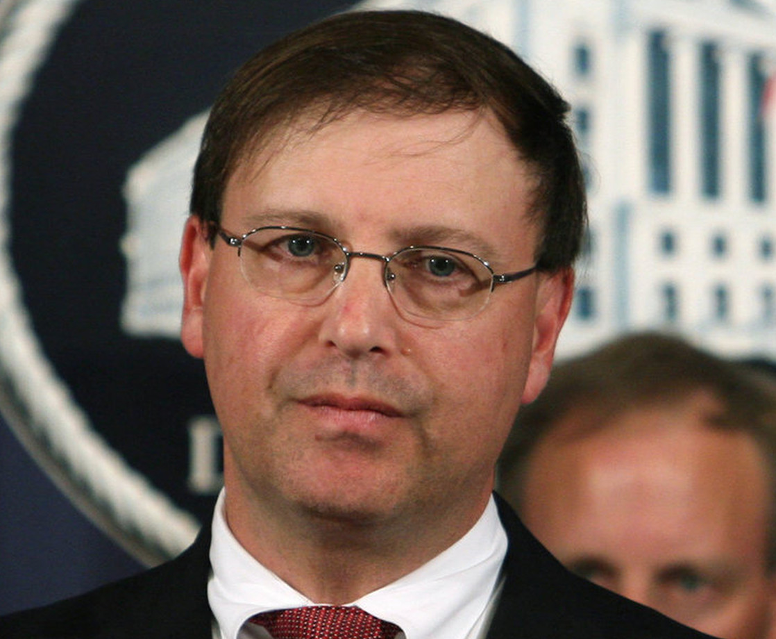 Chuck Rosenberg Will Stay On as Head of the DEA